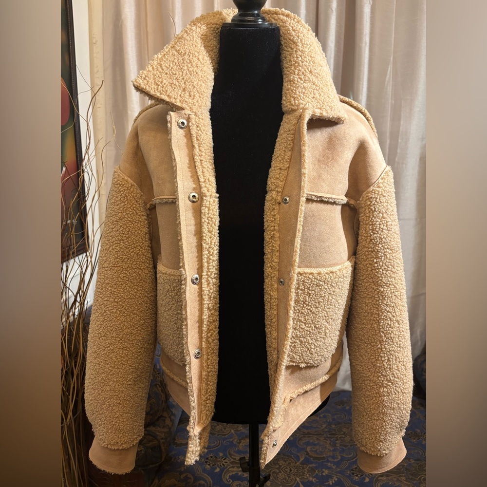 NWOT Forever 21 Faux Suede & Shearling Jacket Small